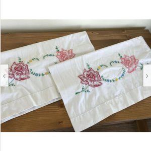 White Hand Embroidered Pillowcases with Flower Design Set of 2 Vintage 19x31"